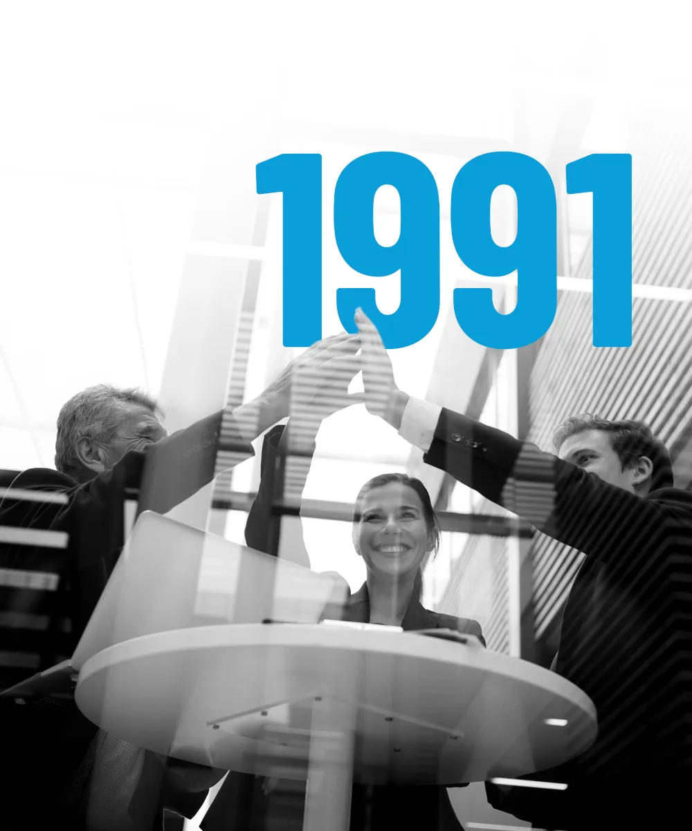 1991
¡Boom! Nace Etrasa. Nos metimos en el mundo de la pedagogía y ¡sacudimos todo con nuestros manuales súper cool y llenos de color!